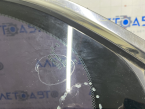 Форточка глухое стекло задняя левая Toyota Avalon 13-18 царапины на хроме, царапины на стекле