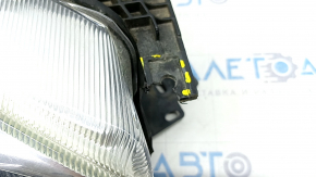 Фара передняя правая в сборе Ford Escape MK3 17-19 рест галоген+led светлая, паутинка, полез лак, песок, сломано крепление, без заглушки