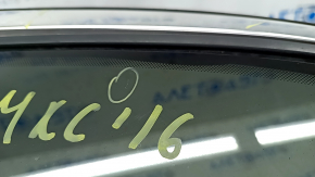 Форточка глухое стекло задняя правая Lincoln MKC 15- царапины на хроме, царапины на стекле