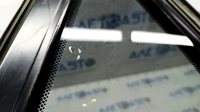 Форточка глухое стекло задняя левая Lexus RX300 RX330 RX350 RX400h 04-09 без молдинга, царапины на стекле