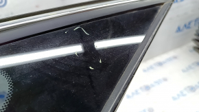 Форточка глухое стекло задняя правая Lexus RX350 RX450h 10-15 хром царапины на хроме, царапины на стекле