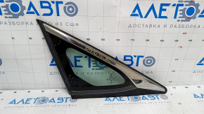 Форточка глухое стекло задняя левая Honda Civic X FC 16-21 4d царапины на хроме, царапины на стекле