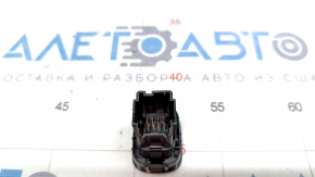 Кнопка відкриття лючка бензобака у картці Chevrolet Volt 11-15