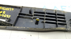 Накладка петлі двері багажника права Nissan Rogue 14-20 зламане кріплення