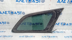 Форточка глухое стекло задняя левая Mazda CX-7 06-09 царапины на стекле, царапины на хроме, надрыв уплотнителя