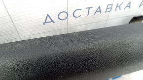 Накладка порога передня права Kia Optima 16- чорна, потерта