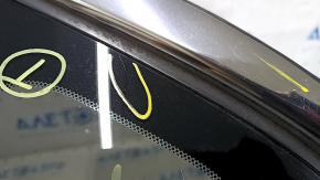 Форточка глухое стекло задняя левая Nissan Sentra 13-19 царапины на хроме, царапины на стекле