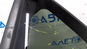 Форточка глухое стекло задняя правая Dodge Journey 11- тонировка царапины на стекле