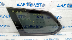 Форточка глухое стекло задняя левая Nissan Pathfinder 13-20 царапины на стекле