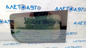 Форточка глухое стекло задняя правая Ford Transit Connect MK2 13- царапины на стекле