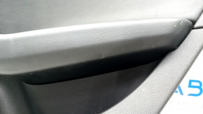 Обшивка двери карточка задняя правая Audi Q5 8R 09-17 черная с серой вставкой, кожа, Bang and Olufsen, тычки