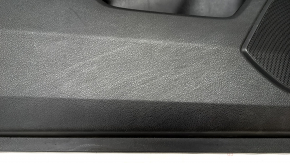 Обшивка двери карточка передняя левая Honda Clarity 18-21 usa черная, вставка кожа, потерта, царапина