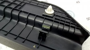 Накладка порога передняя правая Hyundai Sonata 11-15 черная, царапина, сломаны крепления