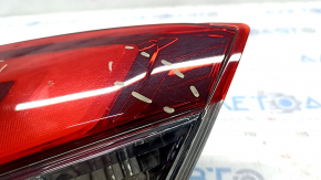 Ліхтар внутрішній кришка багажника лівий Nissan Rogue 17- подряпини