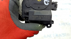 Актуатор моторчик привод печі кондиціонер верх прав Lexus CT200h 11-17