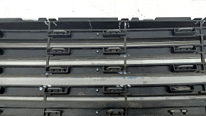 Решітка радіатора grill у зборі з обрамленням Ford Fusion mk5 17-18 хром, пісок, злам креп, надломи, тріщини