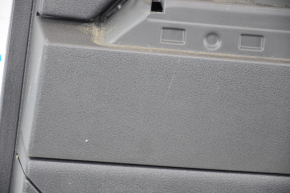 Обшивка дверей картка задня права Jeep Patriot 11-17 чорн з чорною вставкою пластик, підлокітник гума, подряпини, під чистку