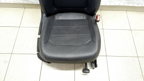 Пасажирське сидіння VW Passat b8 16-19 USA з airbag, механічне, підігрів, чорна шкіра