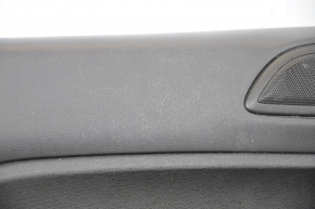 Обшивка двери карточка передняя левая Ford Fiesta 11-19 черн пластик, подлокотник тряпка, нет накладки ручки, царапины