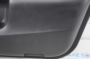 Обшивка двери карточка передняя правая Nissan Pathfinder 13-20 черн с черн вставкой тряпка, подлокотник тряпка, молдинг черн глянец, царапины, под химчистку