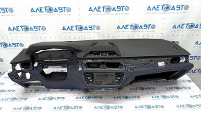 Торпедо передня панель з AIRBAG BMW 5 G30 17-23 чорна з синім, під проекцію, іржавий піропатрон
