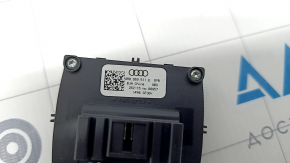 Кнопка управления пневмо-подвеской Audi Q7 16-