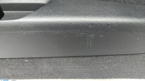Обшивка арки правая Audi Q7 16-19 под пневму черная, царапины, сломано крепление