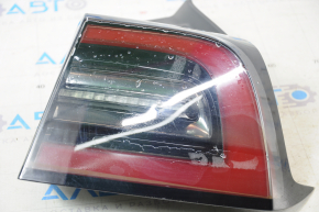Ліхтар зовнішній крило правий Tesla Model 3 18- USA 3 піна