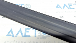 Накладка порога передняя правая внешн Toyota Camry v55 15-17 usa черная, тип 2, потёрта
