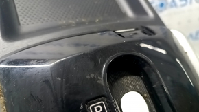 Накладка шифтера КПП Nissan Rogue 14-16 черн, царапины, сломаны крепления
