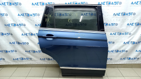 Дверь в сборе задняя правая VW Tiguan 18- синий LD5L, царапины