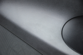 Обшивка двери карточка передняя правая Tesla Model Y 20- кожа черн, с подсветкой, накладки глянец, с вставкой замш с управ стеклоподъемником с кнопкой открытия двери царапины