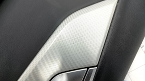 Обшивка дверей картка передня ліва Audi A4 B9 17-19 чорна, чорний підлокітник, накладка алюміній, Bang and Olufsen, подряпини, облізло покриття