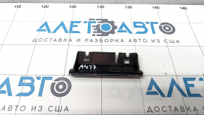 Эмблема надпись "quattro" на решетке радиатора Audi A4 B9 17-19 песок