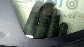 Форточка глухое стекло задняя правая Toyota Prius V 12-17