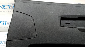 Обшивка дверей багажника нижня BMW X1 F48 16-22 чорна, подряпини