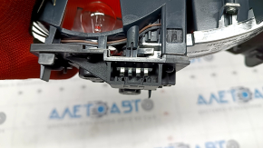 Ліхтар внутрішній кришка багажника правий BMW X1 F48 16-22 під галоген
