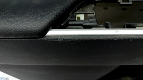 Обшивка двери карточка задняя левая Toyota Rav4 19- кожа черная, царапины