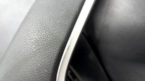 Обшивка двери карточка задняя правая Toyota Rav4 19- кожа черная, царапины