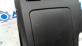 Накладка колени водителя Nissan Rogue 21-23 черная, царапины