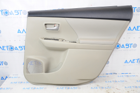 Обшивка дверей картка задня права Toyota Prius V 12-17 шкіра беж, подряпини