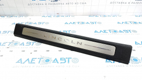 Накладка порога передня права Lincoln MKC 15- чорна з хромованою накладкою