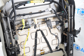 Пассажирское сидение Toyota Prius V 12-17 с airbag, механич, кожа беж, под чистку