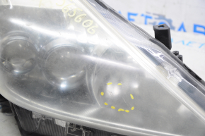Фара передня права Toyota Prius V 12-14 у зборі дорест LED під полірування, подряпина.