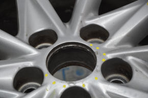 Диск колесный R17 Toyota Prius V 12-17 бордюрка, слезла краска