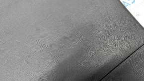Обшивка двери багажника нижняя Toyota Rav4 19- черная, царапины