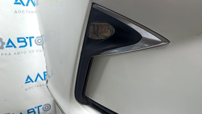 Бампер передний в сборе Lexus RX350 RX450h 16-19 под парктроники, без омывателей фар, белый, царапины, песок, надлом креп