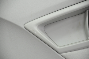 Обшивка двери карточка задняя правая Toyota Prius 30 10-15 тряпка серая с серой вставкой тряпка,царапины,под чистку