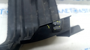 Дефлектор радіатора лівий низ Lexus RX350 RX450h 16-19 зламане кріплення