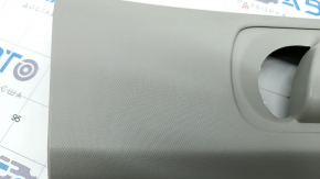 Накладка центральної стійки верхній ремінь права VW Tiguan 18-сіра, затерта